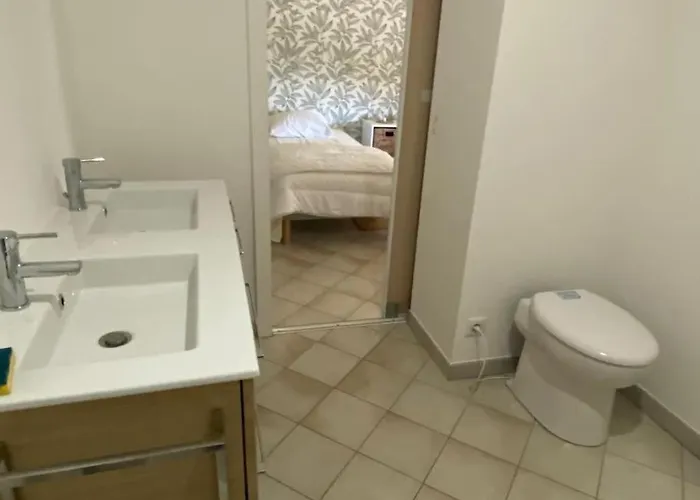 別荘 Du Louvanto Bonnes (Vienne)