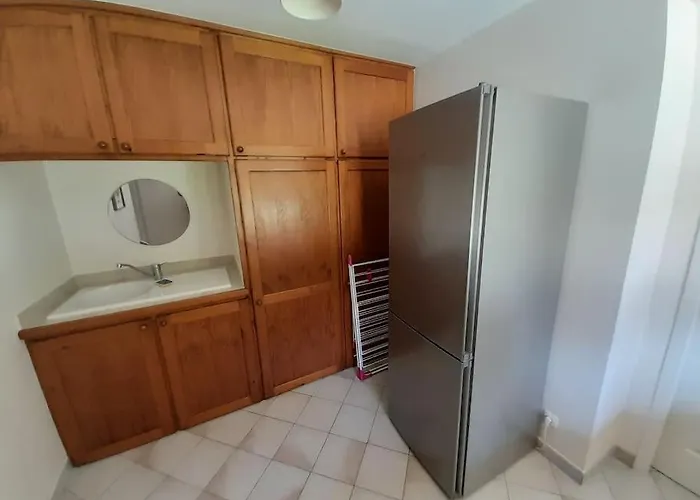 Du Louvanto Bonnes (Vienne)